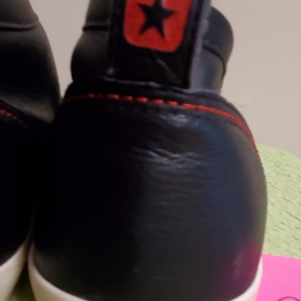 Converse - Picture 5 of 6